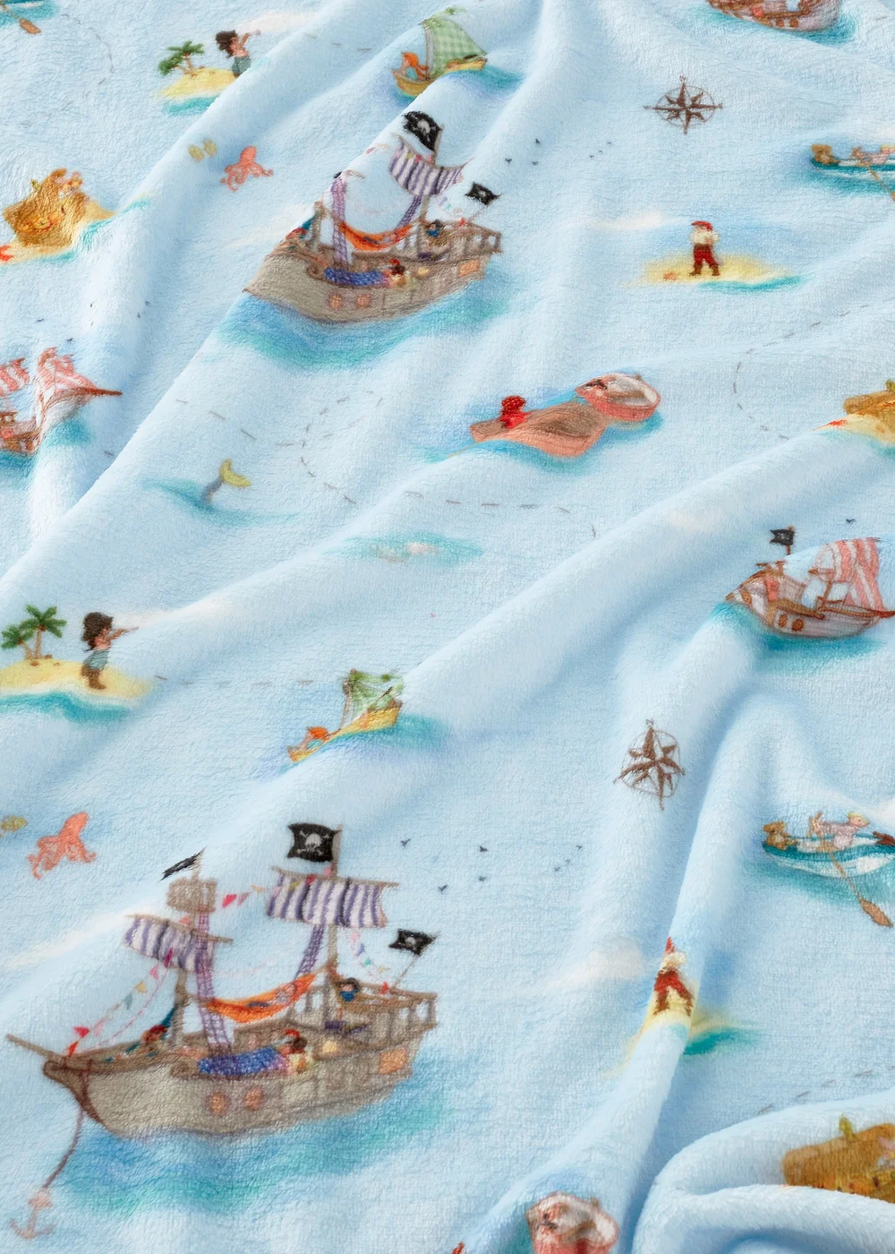 Belle & Boo Pirates Cosy Fleece Blanket Throw Blue - One Size Image 2