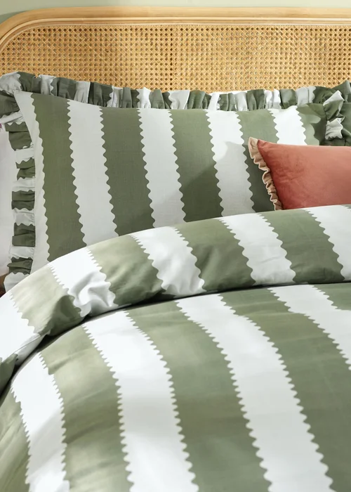 Wylder Nature Birdie Stripe Ruffle Baygreen/Mist Duvet Set - Double Image 3