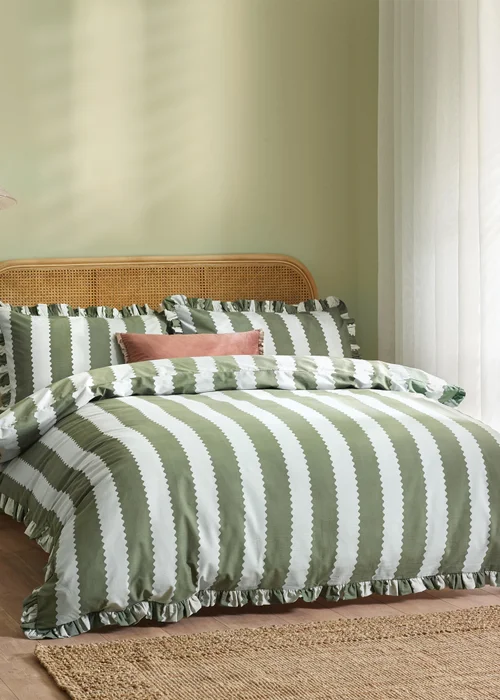 Wylder Nature Birdie Stripe Ruffle Baygreen/Mist Duvet Set - Double Image 1