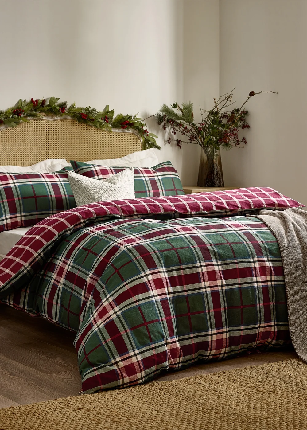 Wylder Nature Braemar Check Soft Brushed Cotton Berry/Pine Duvet Set - Single Image 1