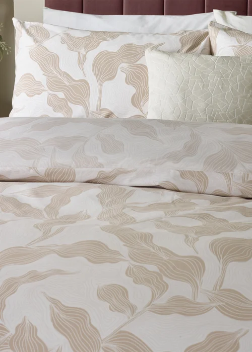 Hoem Lauro Printed Reversible Stone Duvet Set - Single Image 2