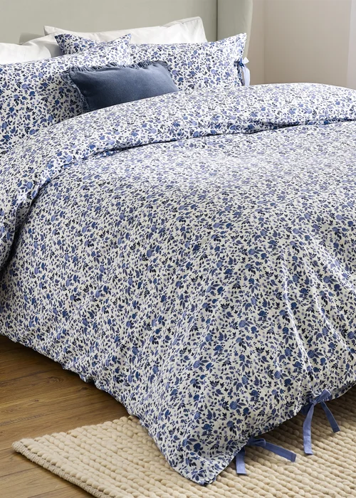 Wylder Nature Hannah Floral 100% Cotton Blue Duvet Set - Double Image 3