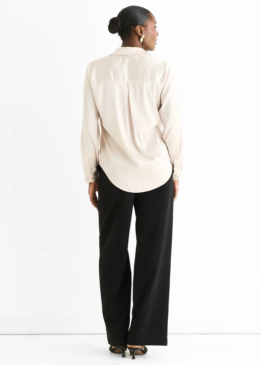 Gini London Oyester Satin Loose Fit Button Through Shirt - Size 10 Image 2