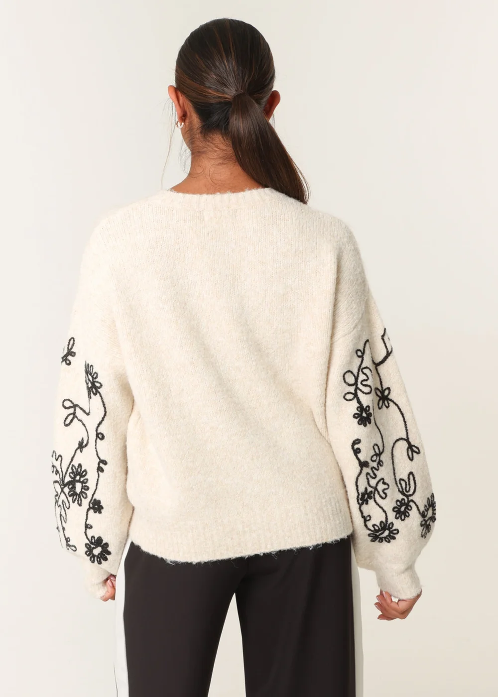 Blue Vanilla Stone Floral Embroidery Jumper - S/M Image 5