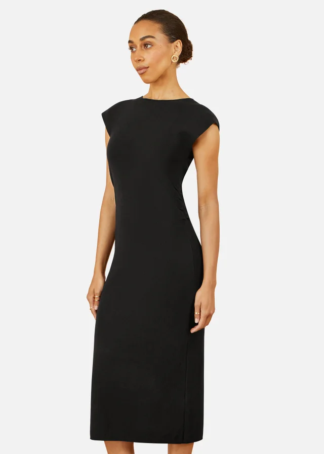 Yumi Knitted Ruched Midi Dress In Black