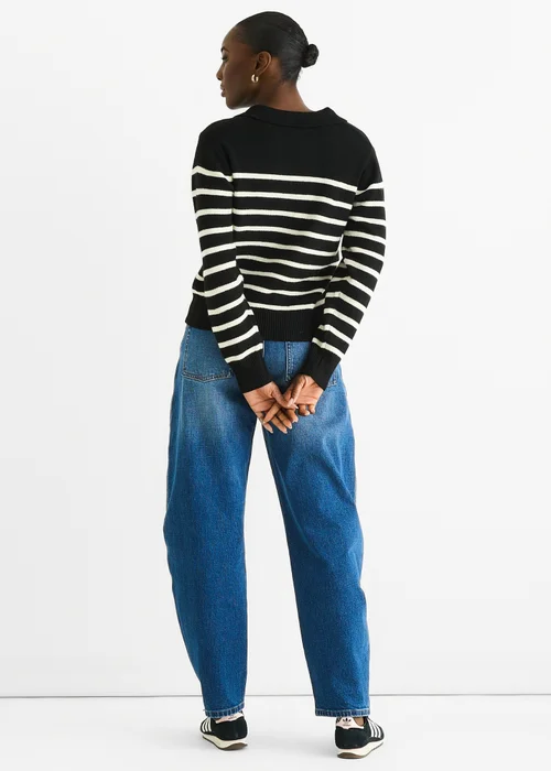 Gini London Black Recycle Stripe V Neck Collar Knit Jumper - S/M Image 2