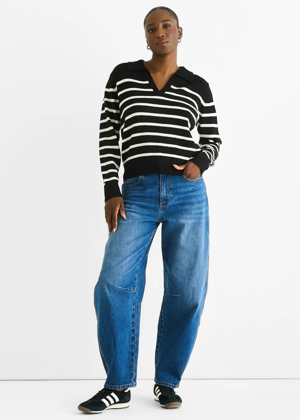 Gini London Black Recycle Stripe V Neck Collar Knit Jumper - S/M Image 1