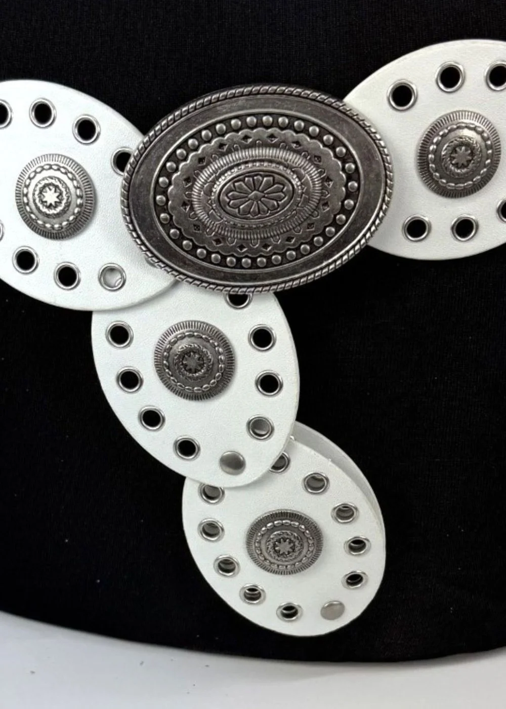 Raffaella Ladies White Oval Disc Belt - One Size Image 2