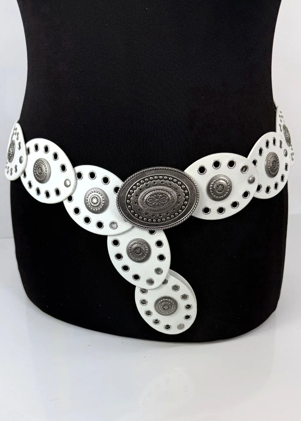 Raffaella Ladies White Oval Disc Belt - One Size Image 1