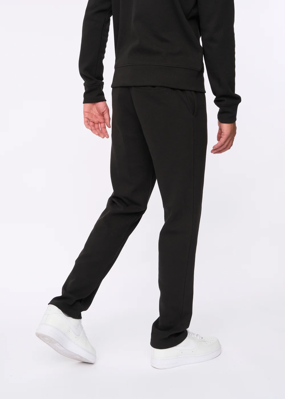 Duck & Cover Black Tames Jogger - M Image 2