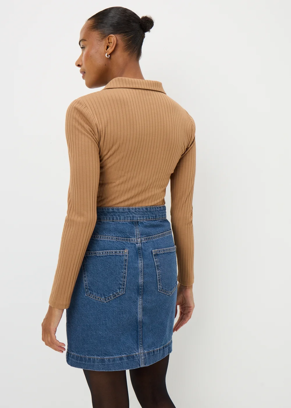 Dark Wash Button Through Skirt - Size 8 Image 2