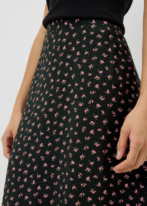 Black Ditsy Floral Maxi Skirt - Size 28 Image 2