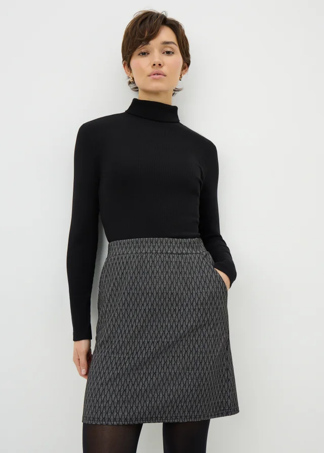 Black Geometric Mini Skirt