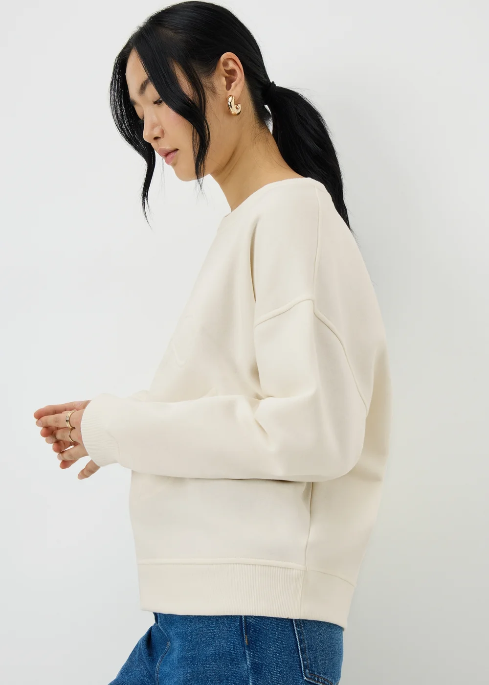 Cream Rose Embossed Sweatshirt - XXL Image 2