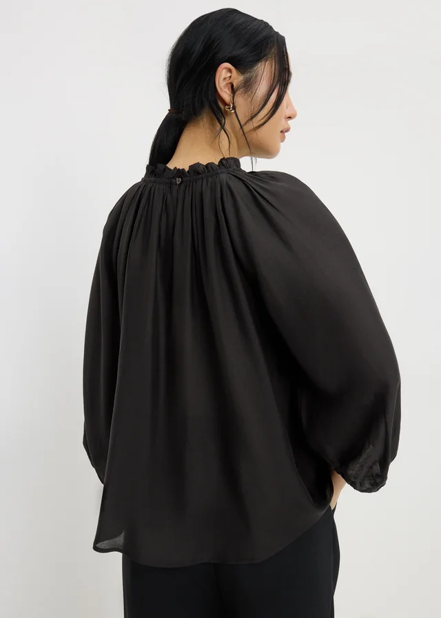 Black Volume Sleeve Blouse