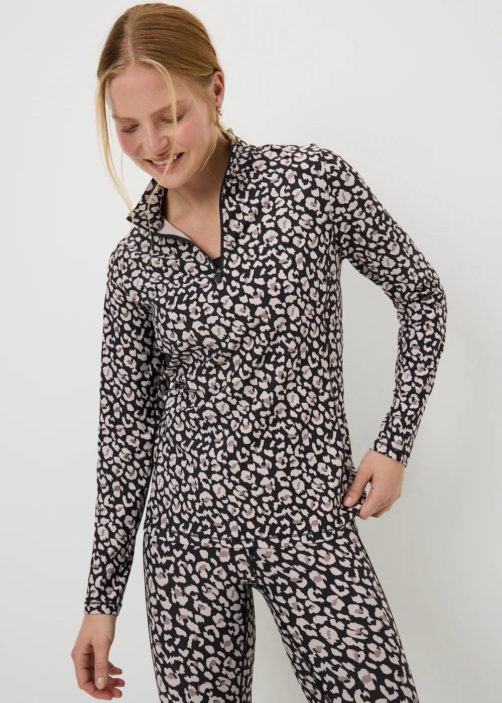 Souluxe Black Leopard Half Zip Top - Extra small Image 1