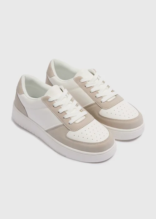 Nude Court Trainers - Size 4 Image 1