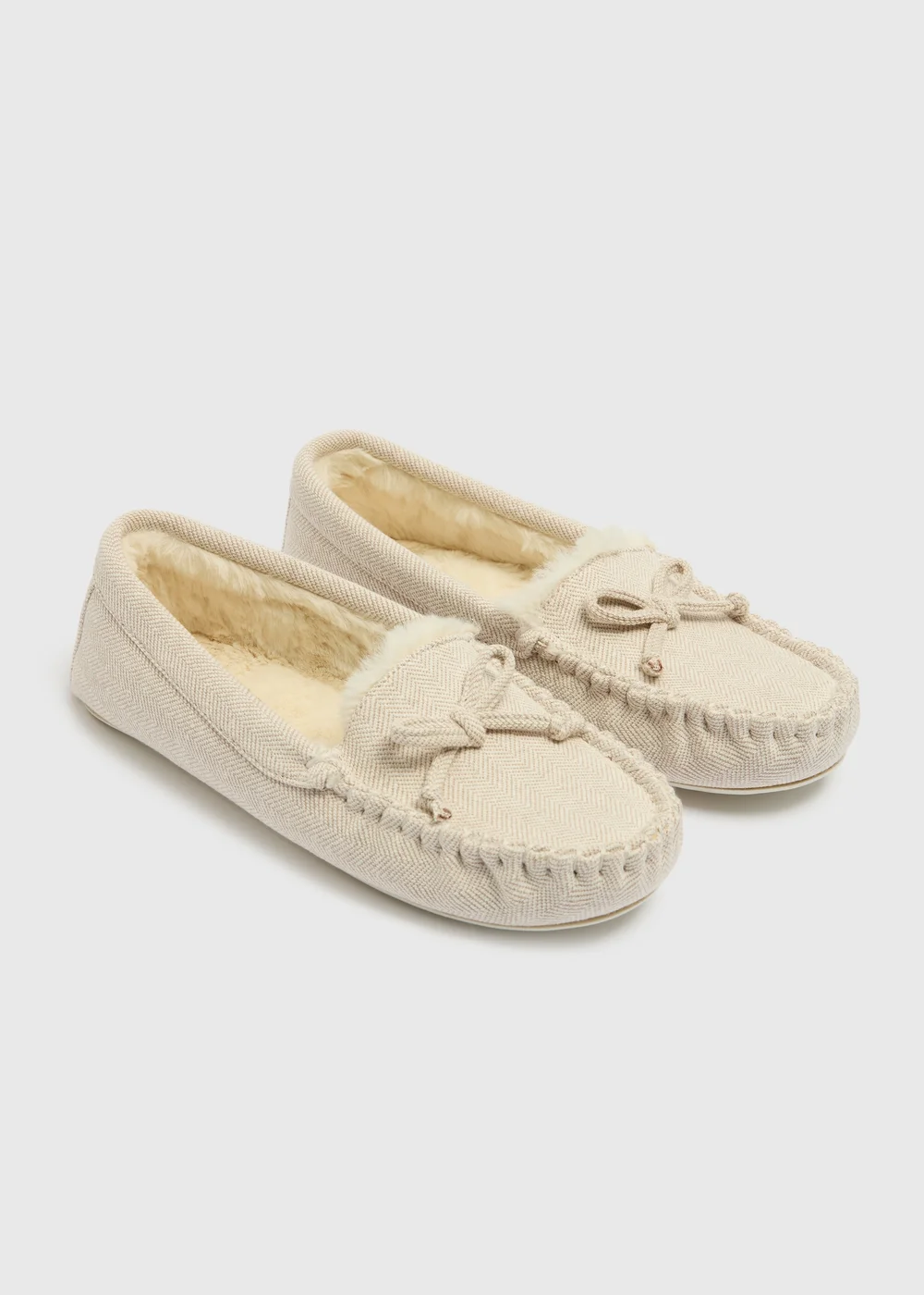 Cream Herringbone Moccasin Slippers - Size 3 Image 1