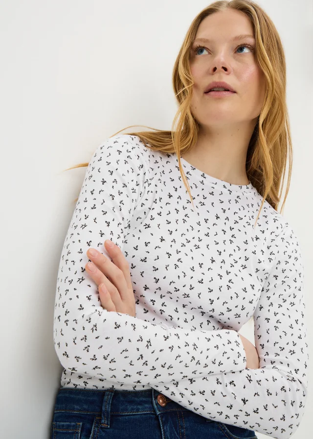 White Ditsy Floral Fitted Long Sleeve Top