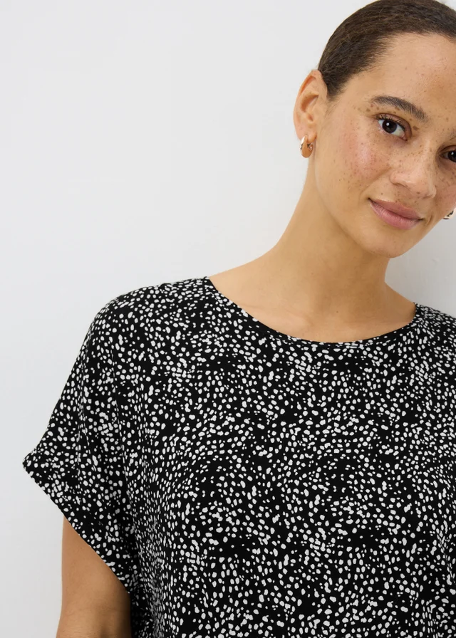 Black Printed Longline T-Shirt