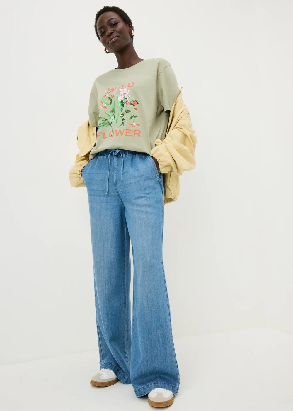 Green Wild Flower Graphic T-Shirt - Small Image 2