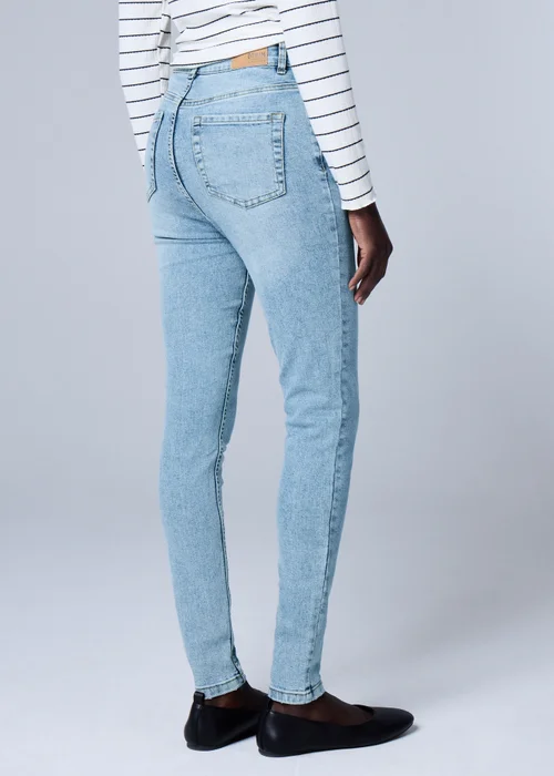 Blue Lightwash April Skinny Jeans - Size 24 29 leg Image 4