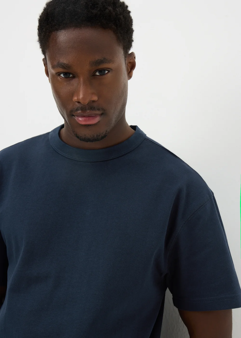 Navy Heavy Weight T-Shirt - Small Image 2