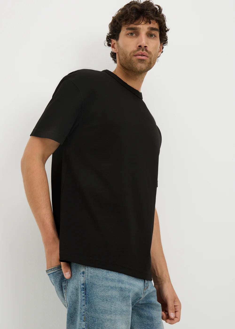 Black Plain Heavy Weight T-Shirt - Extra Large Image 2