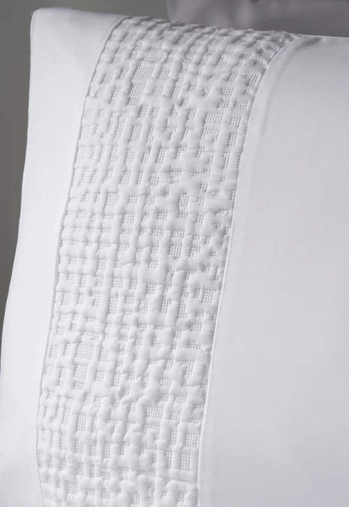 White Grid Pinsonic Duvet Set - Single Image 2