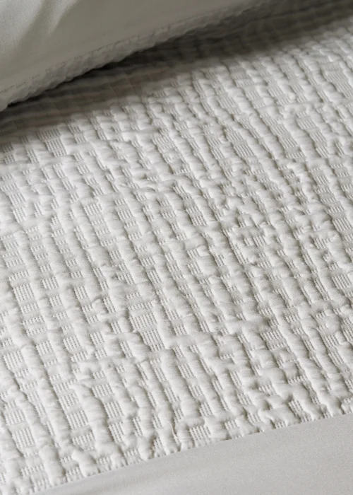 Grey Grid Pinsonic Duvet Set - Single Image 3