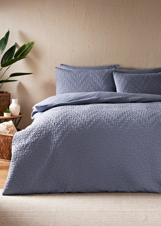 Blue Zigzag Quilted Duvet Set
