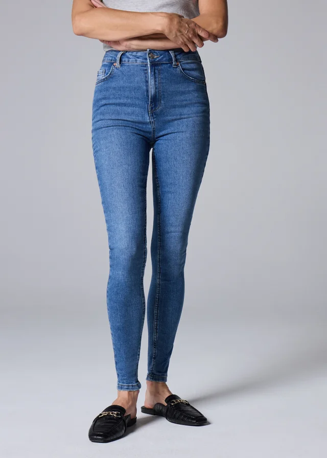 Papaya Petite April Midwash Skinny Jeans