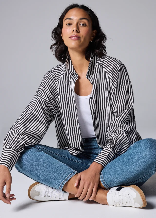 Papaya Petite Midwash Ava Mom Jeans