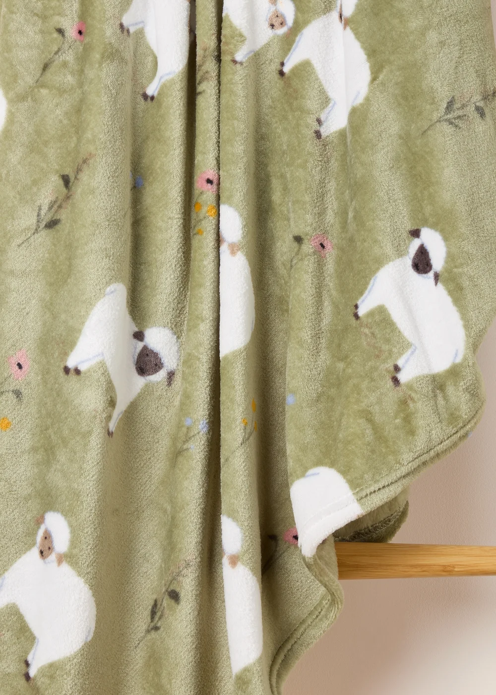 Green Sheep Print Fleece Throw Image 2