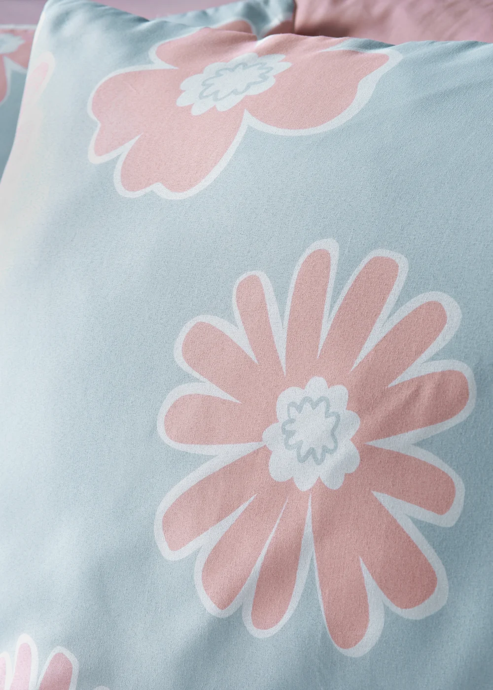 Blue Daisy Duvet Set - Single Image 2