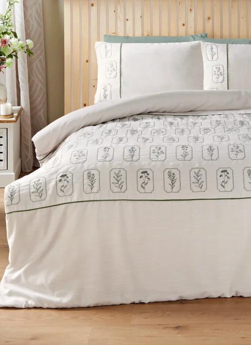 Natural Flower Embroidered Stamp Duvet Set - Double Image 1