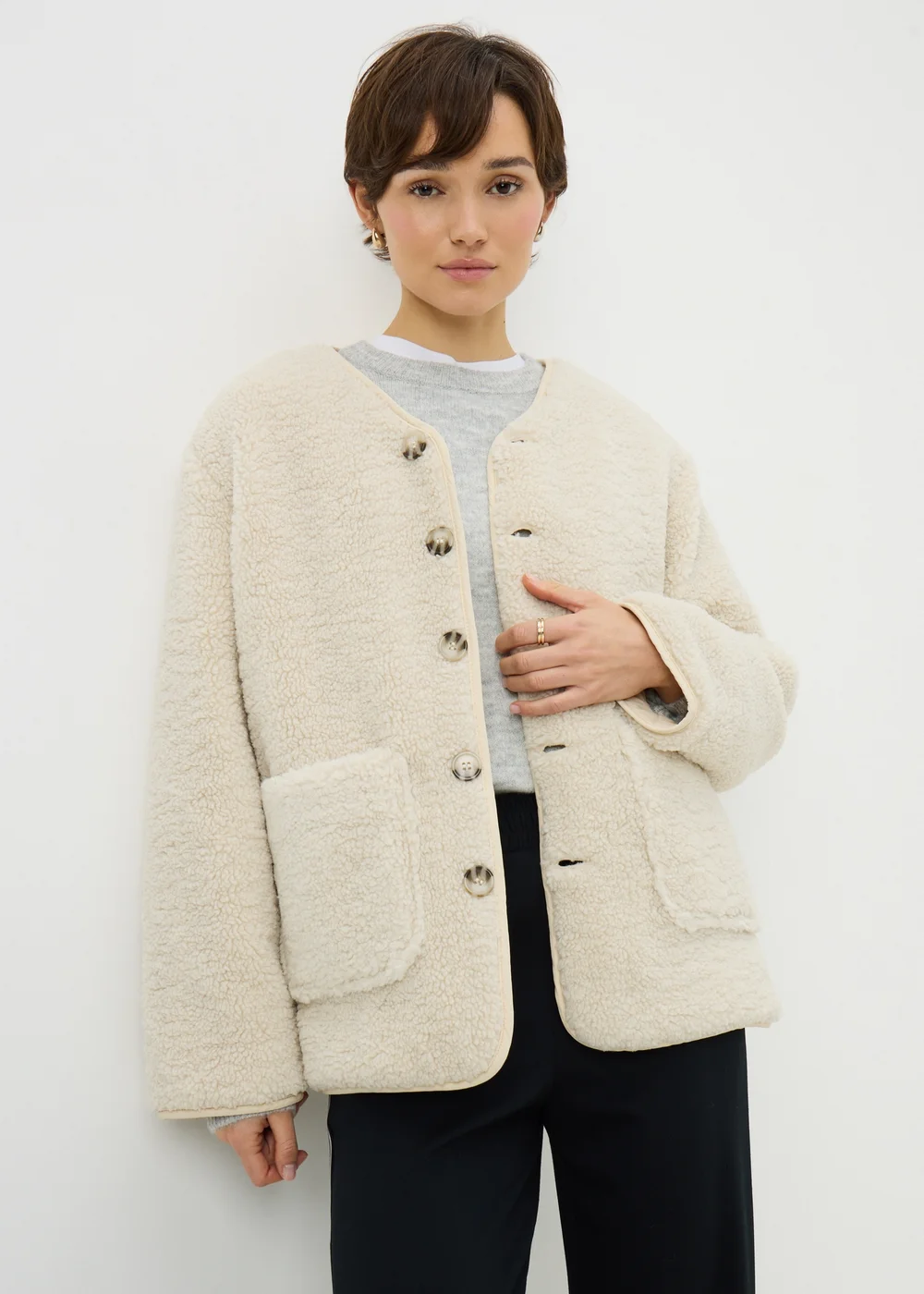 Cream Reversible Borg Jacket - 2XL Image 1