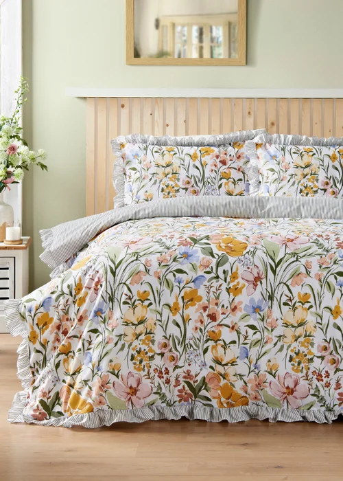 Multicolour Floral Ruffle Trim Duvet Set - Double Image 1