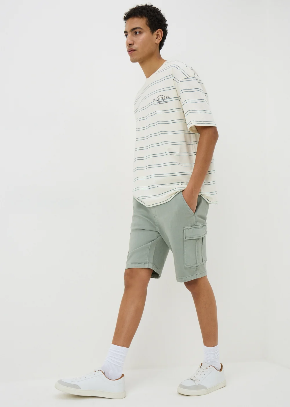 Sage Green Knitted Cargo Shorts - XXL Image 1
