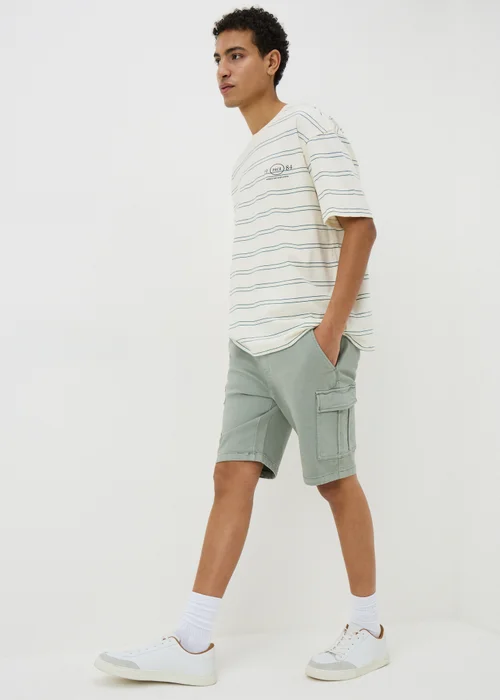 Sage Green Knitted Cargo Shorts - XXL Image 1