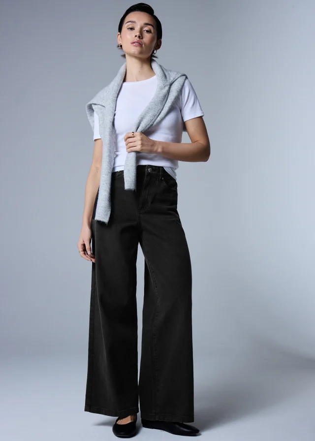 Black Wide Leg Jeans