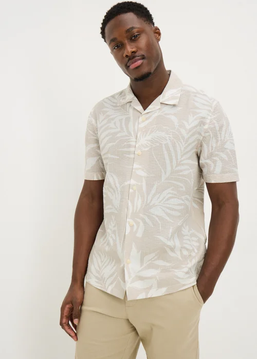 Stone Palm Seersucker Short Sleeve Shirt - Small Image 1