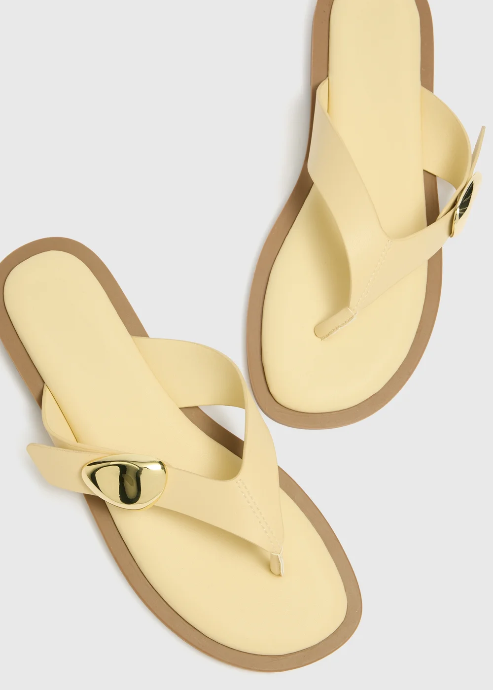 Yellow Gold Trim Toe Post Sandals - Size 3 Image 2