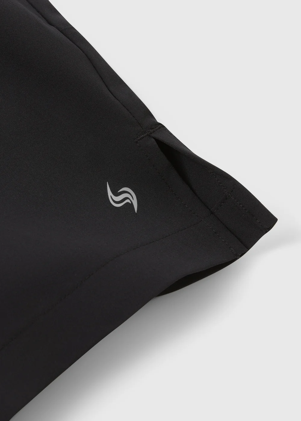 Souluxe Boys Black Sports Shorts (7-15yrs) - Age 7 Years Image 2