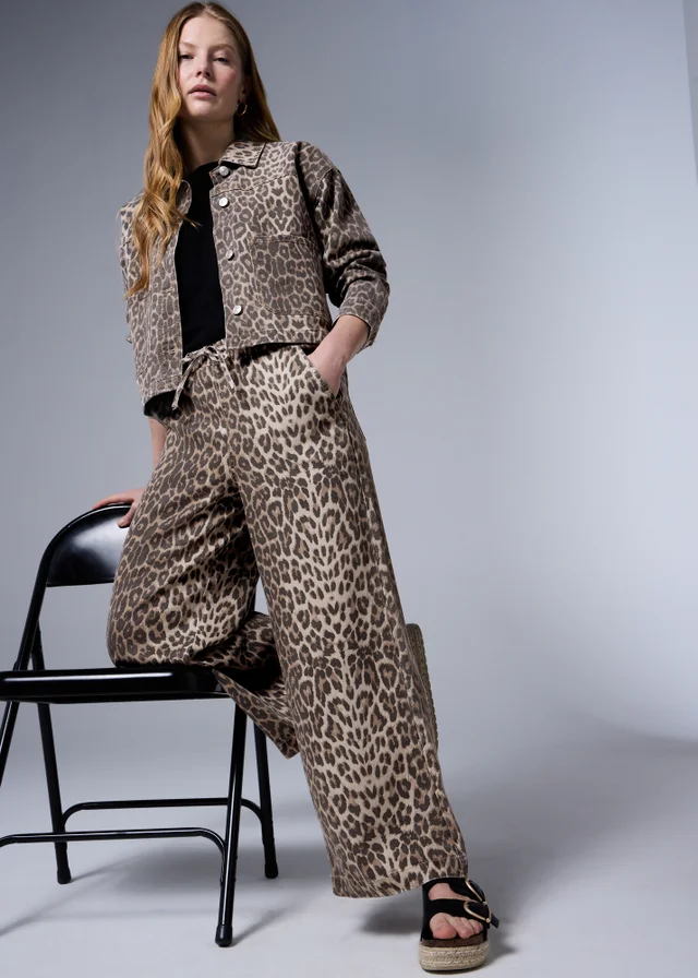 Brown Leopard Print Comfort Fit Wide Leg Jeans