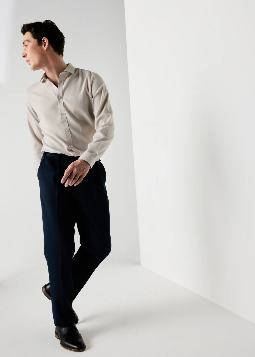 Taylor & Wright Stone Dobby Regular Fit Shirt - 2XL Image 2