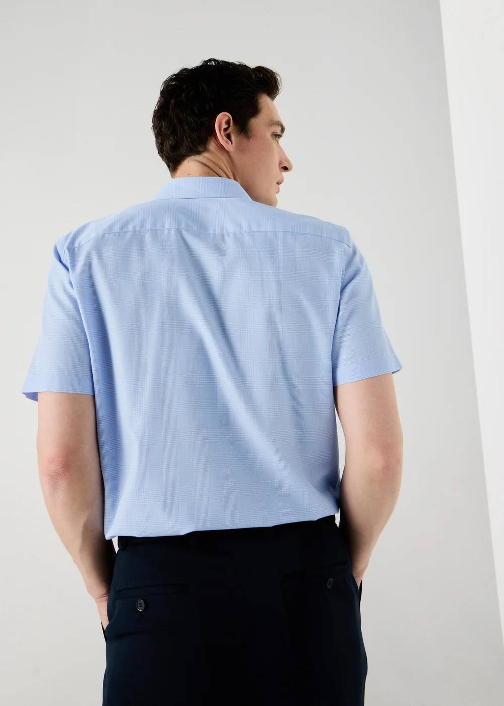Taylor & Wright Blue Prince of Wales Check Short Sleeve Shirt - M Image 4
