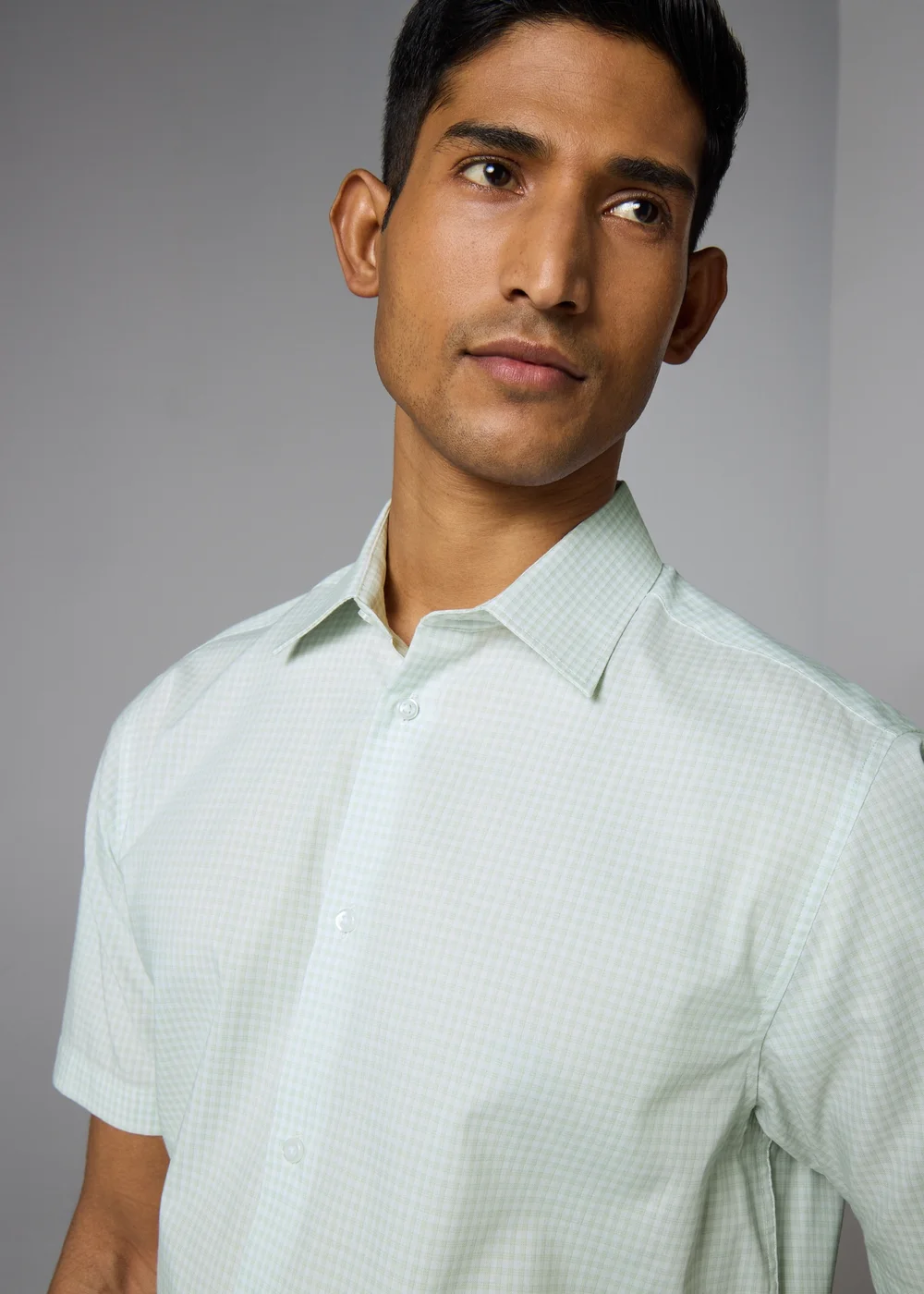 Taylor & Wright Green Check Shirt - Small Image 3