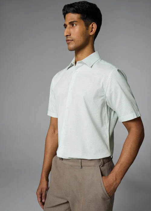 Taylor & Wright Green Check Shirt - Small Image 1