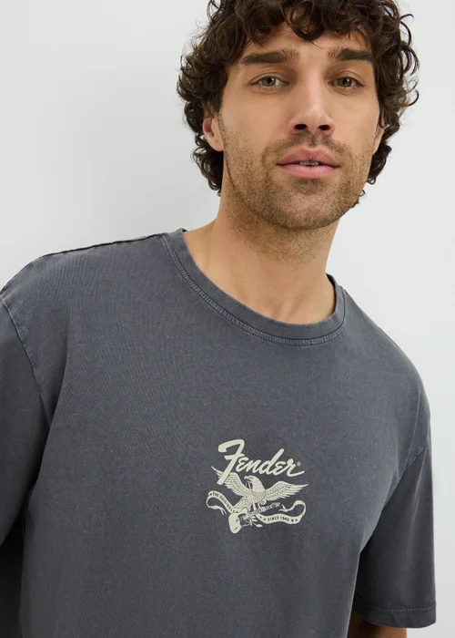 Charcoal Fender Back Graphic T-Shirt - Small Image 3